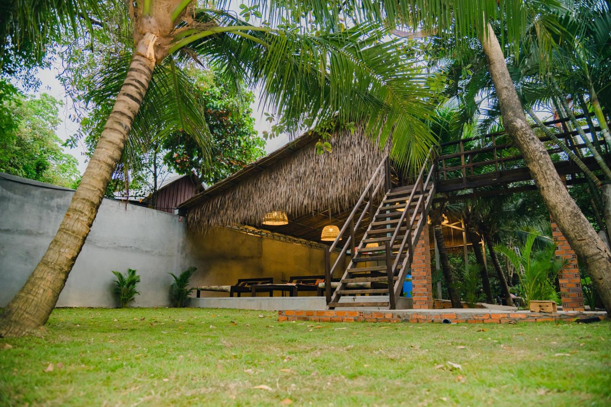 Banyan Tree Hostel Kampot Ngoại thất bức ảnh