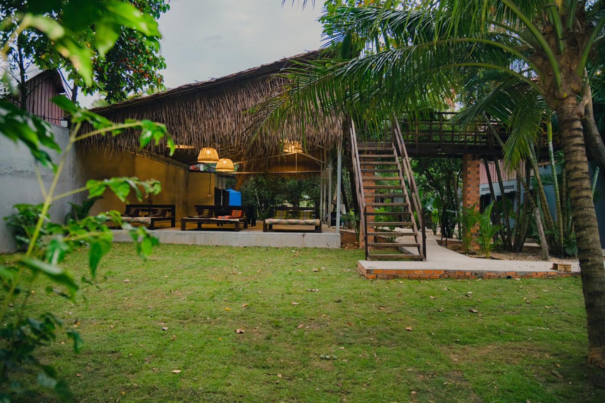Banyan Tree Hostel Kampot Ngoại thất bức ảnh