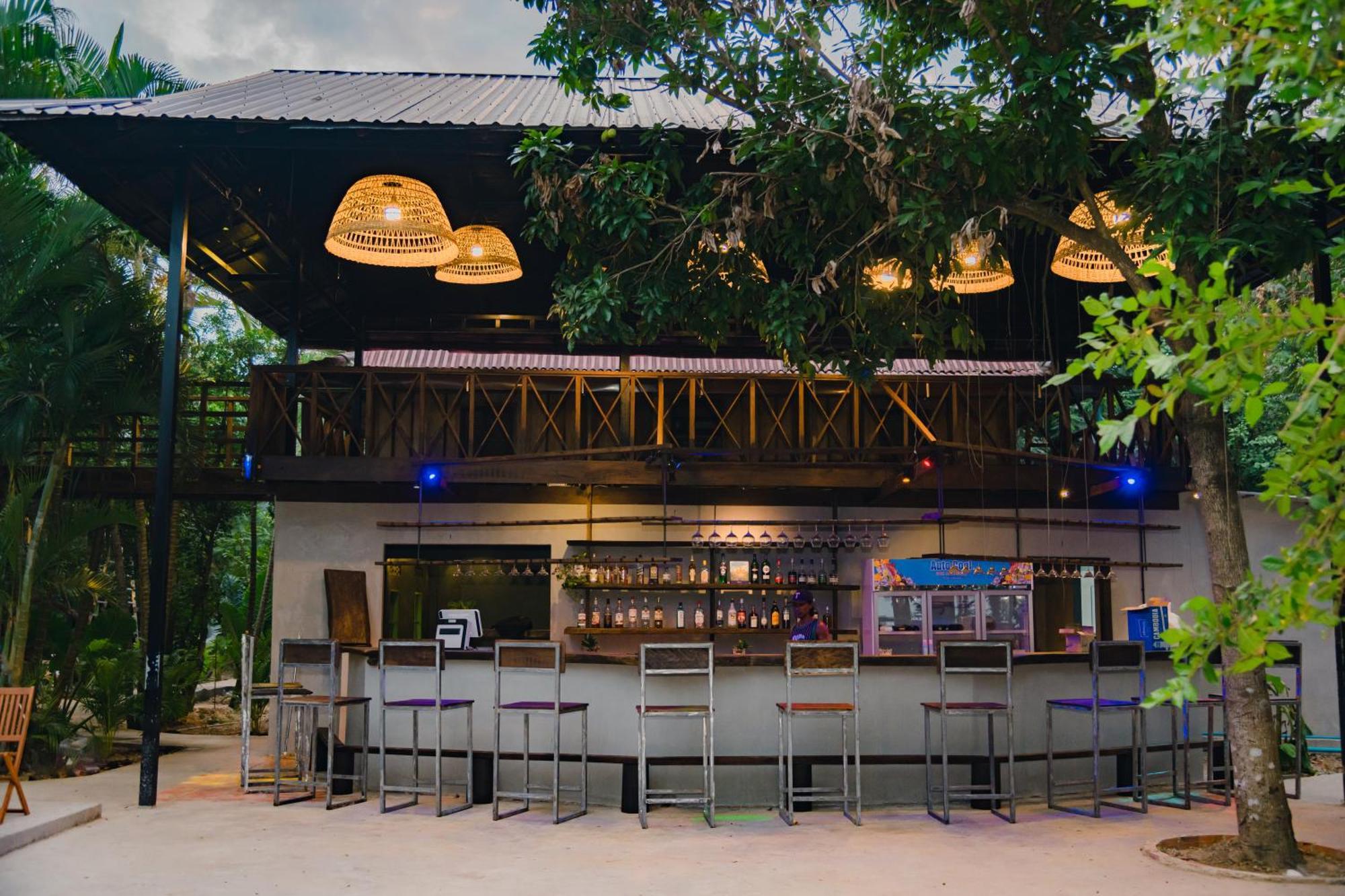 Banyan Tree Hostel Kampot Ngoại thất bức ảnh