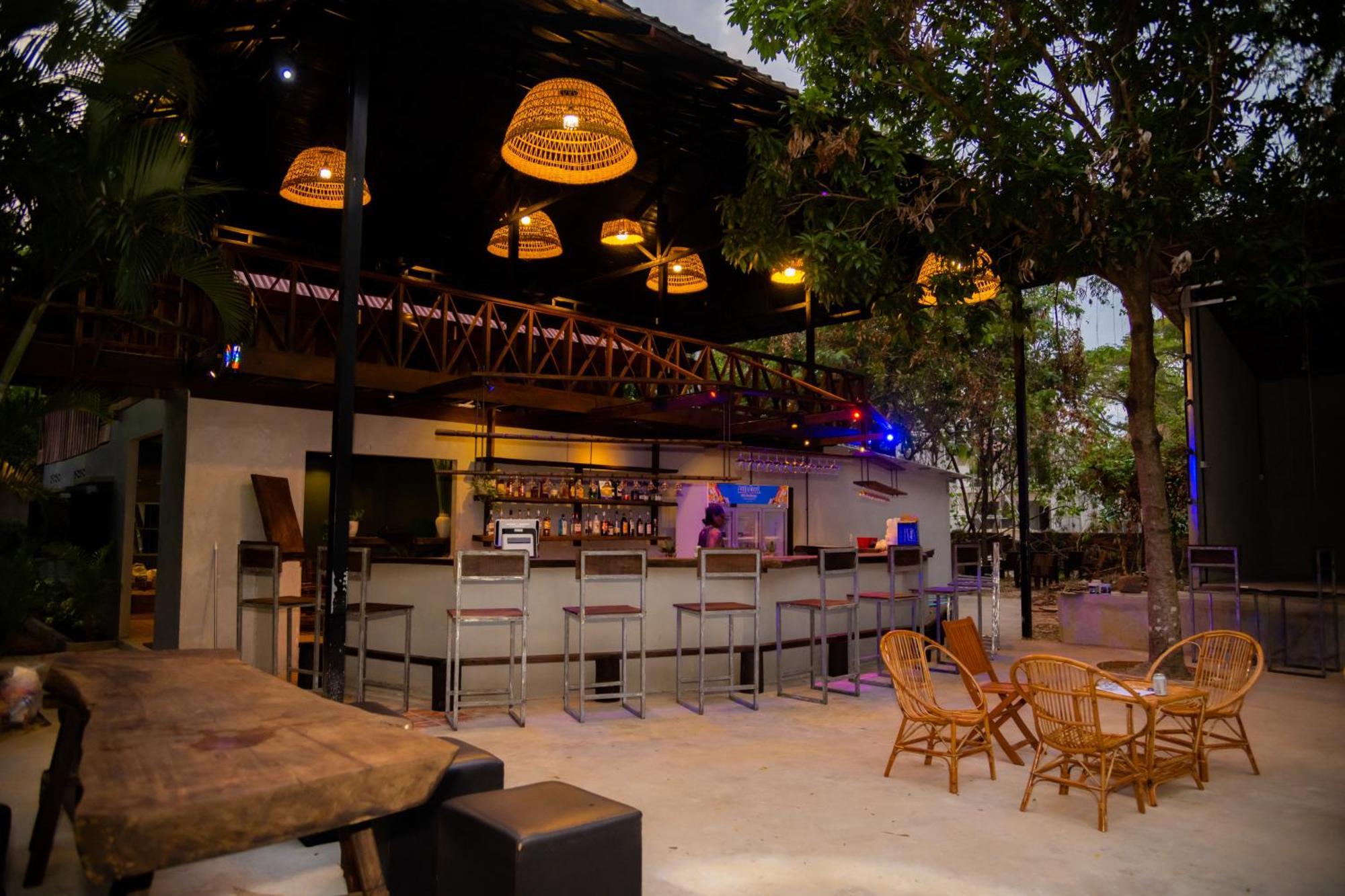 Banyan Tree Hostel Kampot Ngoại thất bức ảnh
