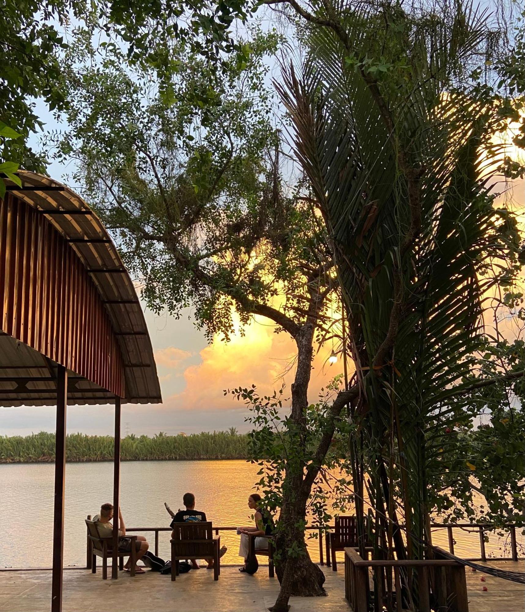 Banyan Tree Hostel Kampot Ngoại thất bức ảnh